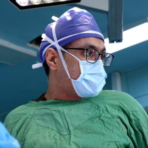 دورة متخصصة في جراحة الوجه والفكين
